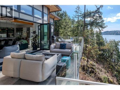 6101 -6099 Coracle Drive, Sechelt, BC - Outdoor