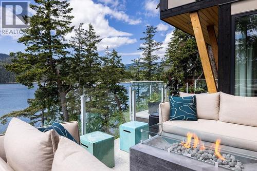 6101 -6099 Coracle Drive, Sechelt, BC - Outdoor