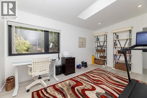 6101 -6099 Coracle Drive, Sechelt, BC - Indoor