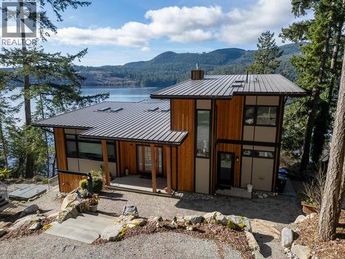 6101 -6099 Coracle Drive, Sechelt, BC - Outdoor