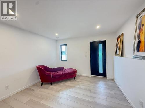 6101 -6099 Coracle Drive, Sechelt, BC - Indoor