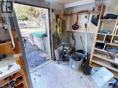 4291 Joyce Ave, Powell River, BC - Indoor