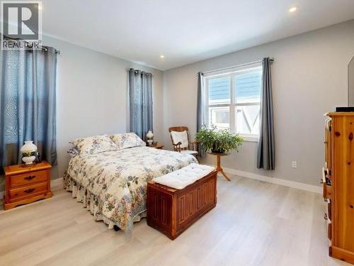 4374 Quebec Ave, Powell River, BC - Indoor Photo Showing Bedroom