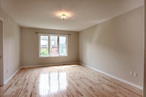 Master Bedroom - 6 Rue Des Parulines, Montréal (Verdun/Île-Des-Soeurs), QC - Indoor Photo Showing Other Room
