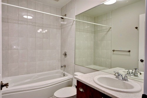 Bathroom - 6 Rue Des Parulines, Montréal (Verdun/Île-Des-Soeurs), QC - Indoor Photo Showing Bathroom