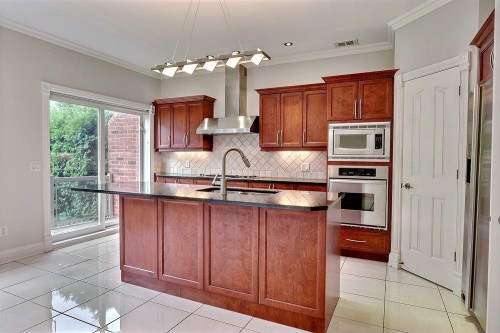 Kitchen - 6 Rue Des Parulines, Montréal (Verdun/Île-Des-Soeurs), QC - Indoor Photo Showing Kitchen