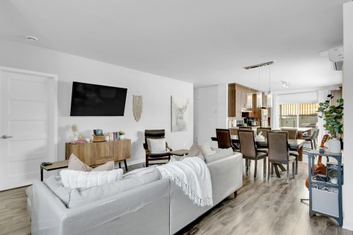 Living Room - 199 Rue Du Granit, Saint-Jérôme, QC - Indoor Photo Showing Living Room