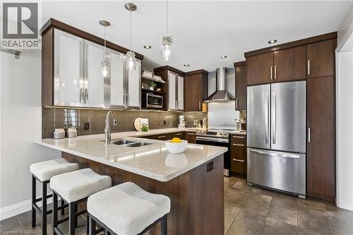 31 Cedar Crest Street, Kitchener, ON - Indoor Photo Showing Kitchen With Stainless Steel Kitchen With Double Sink With Upgraded Kitchen