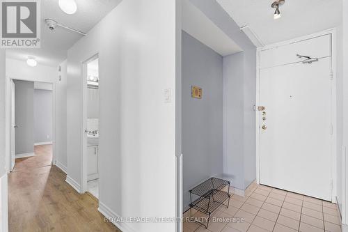 1110 - 2000 Jasmine Crescent, Ottawa, ON - Indoor Photo Showing Other Room