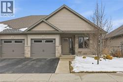 23 RICHARD Crescent  Smithville, ON L0R 2A0