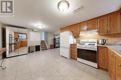 Lower Kitchen - 1435 Strathy Avenue, Mississauga, ON - Indoor Photo Showing Kitchen