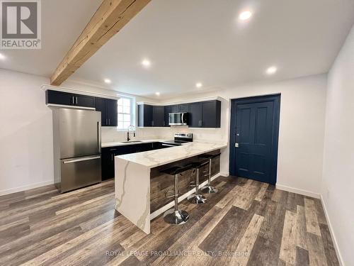83 Cedar Street, Belleville (Belleville Ward), ON - Indoor Photo Showing Kitchen