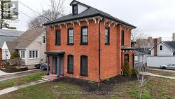 83 CEDAR STREET Belleville (Belleville Ward), ON K8P 3M3