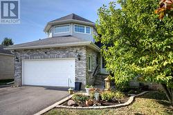 605 FERNMOOR DRIVE Kingston (East Gardiners Rd), ON K7M 8K5