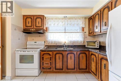 45 Cromwell Crescent, Hamilton, ON - Indoor Photo Showing Kitchen With Double Sink