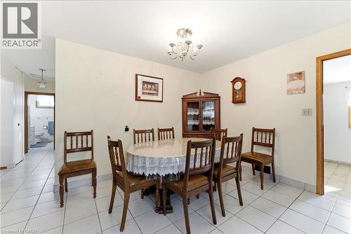 45 Cromwell Crescent, Hamilton, ON - Indoor Photo Showing Dining Room