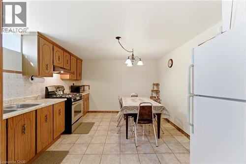 45 Cromwell Crescent, Hamilton, ON - Indoor Photo Showing Kitchen With Double Sink