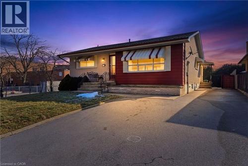 45 Cromwell Crescent, Hamilton, ON - Outdoor