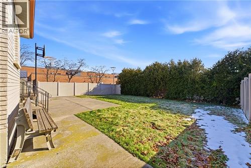 45 Cromwell Crescent, Hamilton, ON - Outdoor