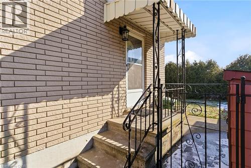 45 Cromwell Crescent, Hamilton, ON - Outdoor