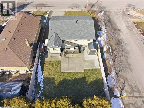 45 Cromwell Crescent, Hamilton, ON - Outdoor