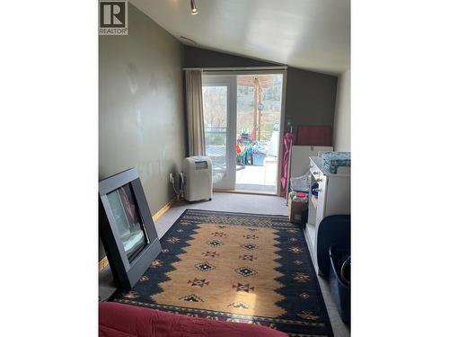 1292 Highway 3A Unit# 19, Keremeos, BC 