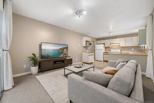 772 Mapleton Pl, Saanich, BC 