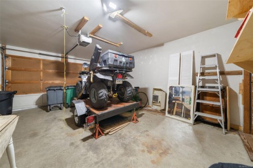 772 Mapleton Pl, Saanich, BC 