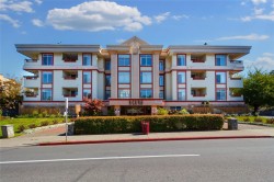 304-2511 Quadra St  Victoria, BC V8T 4E1