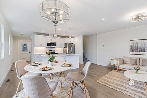 6266 Old Mill Rd, Duncan, BC - Indoor Photo Showing Dining Room