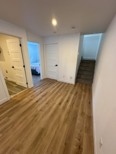 Autre - 275 51E Rue O., Venise-En-Québec, QC - Indoor Photo Showing Other Room