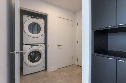 Mud Room - 503-5175 Rue Mackenzie, Montréal (Côte-Des-Neiges/Notre-Dame-De-Grâce), QC - Indoor Photo Showing Laundry Room