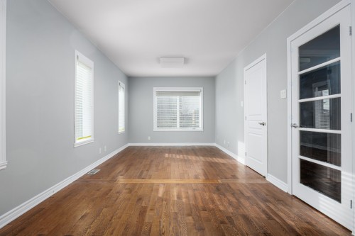Bedroom - 4363 Boul. Décarie, Montréal (Côte-Des-Neiges/Notre-Dame-De-Grâce), QC - Indoor Photo Showing Other Room