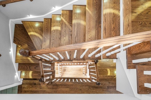 Staircase - 4363 Boul. Décarie, Montréal (Côte-Des-Neiges/Notre-Dame-De-Grâce), QC - Indoor Photo Showing Other Room