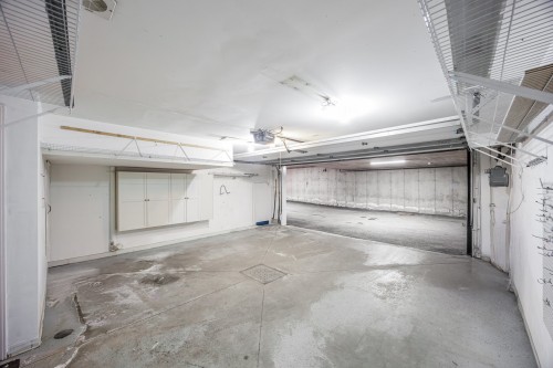 Garage - 4363 Boul. Décarie, Montréal (Côte-Des-Neiges/Notre-Dame-De-Grâce), QC -  With Exterior