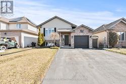 232 REGATTA DRIVE  Welland (Dain City), ON L3B 6E8