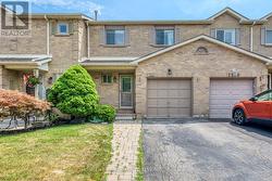 1226 COTTONWOOD CRESCENT  Oakville, ON L6M 2W6