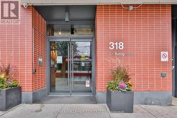 914 - 318 KING STREET E  Toronto, ON M5A 1K6