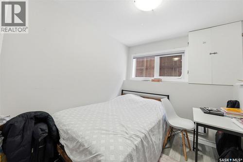 911 Hunter Road, Saskatoon, SK - Indoor Photo Showing Bedroom