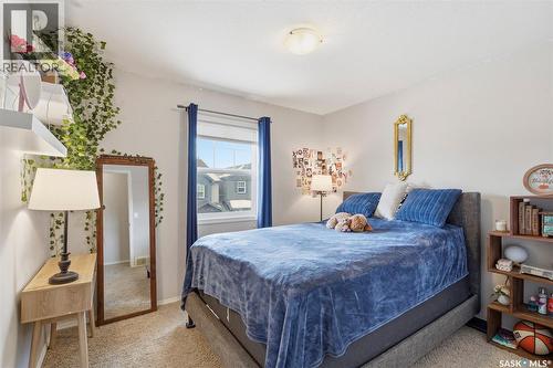 722 150 Langlois Way, Saskatoon, SK - Indoor Photo Showing Bedroom