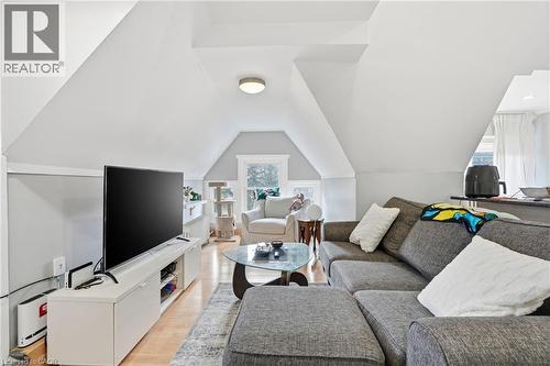 top floor - unit 3 - 147 Emerald Street S, Hamilton, ON - Indoor