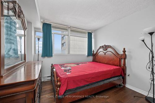 Bedroom 1 - 2502 - 530 Laurier Avenue W, Ottawa, ON - Indoor Photo Showing Bedroom