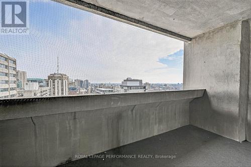 Balcony - 2502 - 530 Laurier Avenue W, Ottawa, ON - 