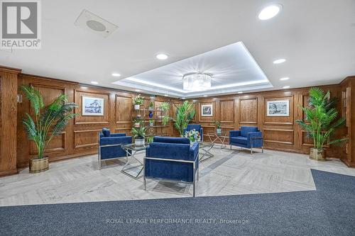 2502 - 530 Laurier Avenue W, Ottawa, ON - Indoor Photo Showing Other Room