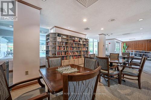 2502 - 530 Laurier Avenue W, Ottawa, ON - Indoor Photo Showing Dining Room