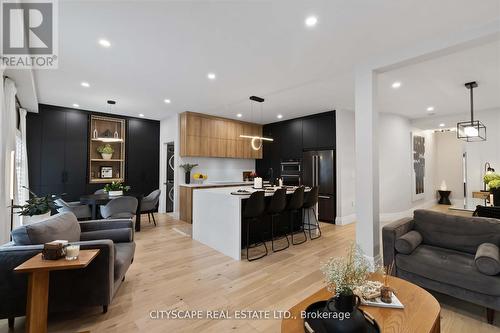 4269 Vivaldi Road, Burlington, ON - Indoor