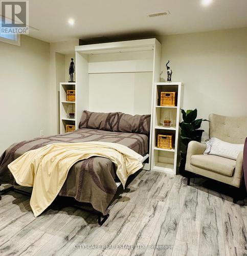 4269 Vivaldi Road, Burlington, ON - Indoor Photo Showing Bedroom