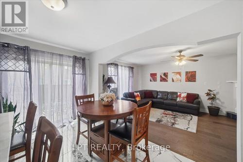 48 Nashville Circle, Hamilton, ON - Indoor Photo Showing Dining Room
