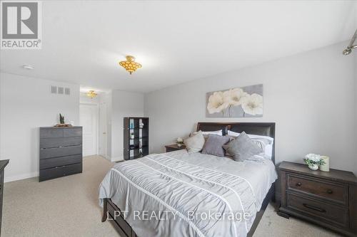 48 Nashville Circle, Hamilton, ON - Indoor Photo Showing Bedroom