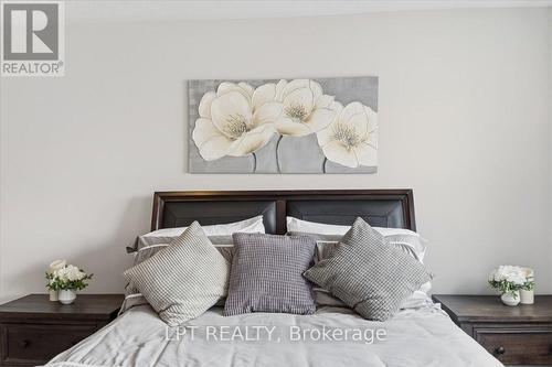 48 Nashville Circle, Hamilton, ON - Indoor Photo Showing Bedroom